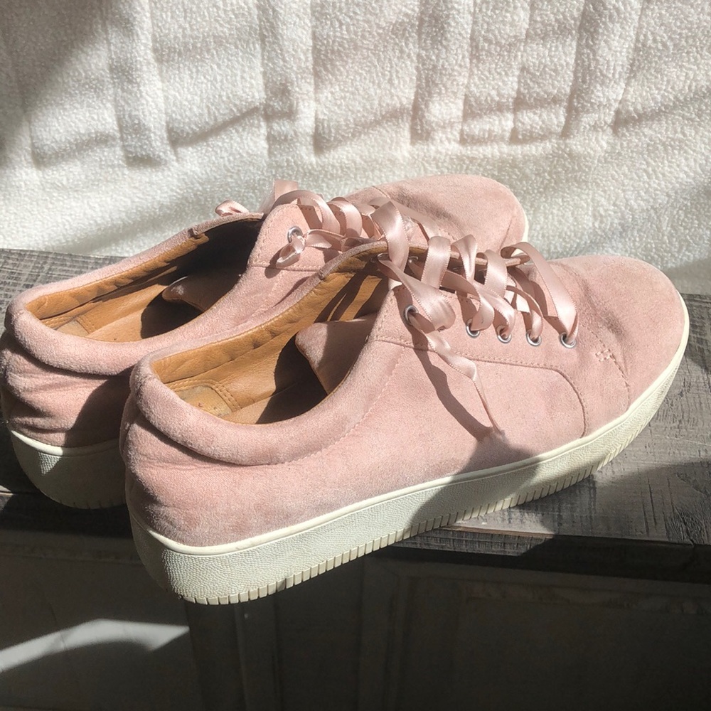 Pink Suave Platform Shoes size 8